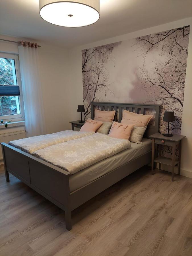 Helles Modern Eingerichtetes Apartment ハレ エクステリア 写真
