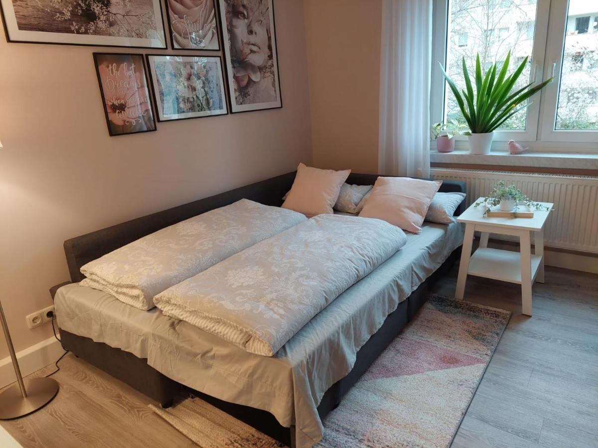 Helles Modern Eingerichtetes Apartment ハレ エクステリア 写真
