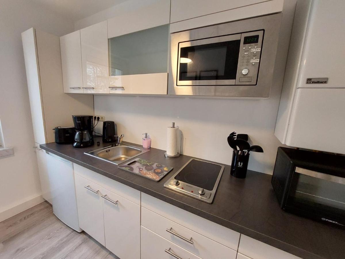 Helles Modern Eingerichtetes Apartment ハレ エクステリア 写真
